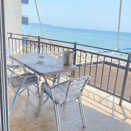 Апартаменты Solei Sea View