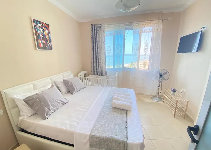 Solei Sea View Apartament *